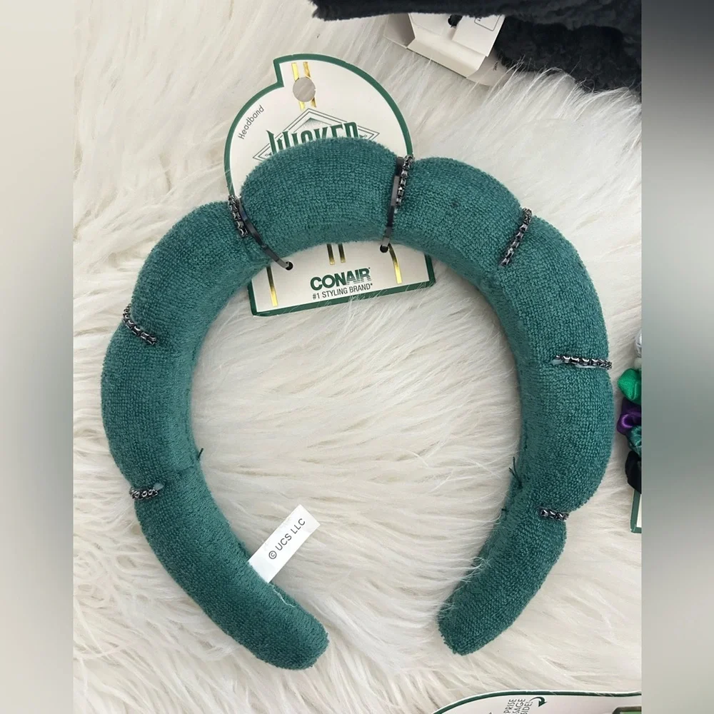 CONAIR WICKED Trademark 5 Piece Hair Accessories Set Black and Green